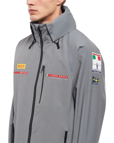 prada luna rossa giacca